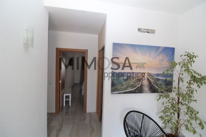 Image No.13-7 Bed House for sale