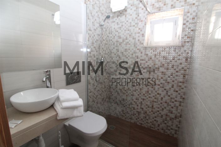 Image No.15-7 Bed House for sale