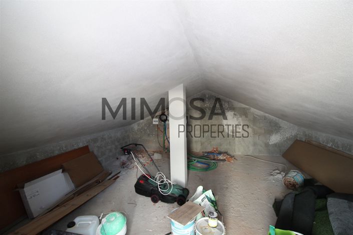 Image No.5-7 Bed House for sale