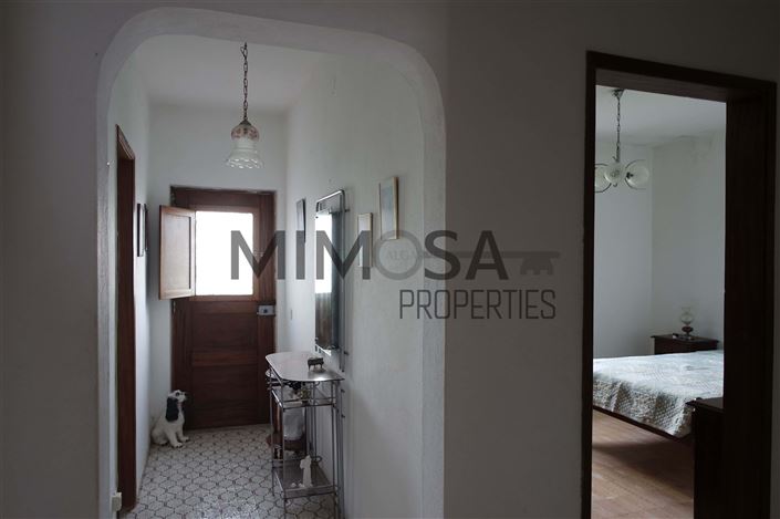 Image No.17-6 Bed House for sale