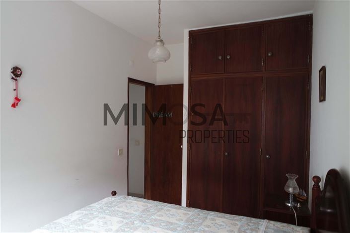 Image No.20-6 Bed House for sale