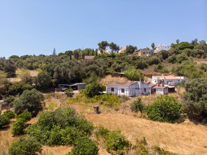 Image No.6-6 Bed House for sale