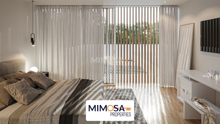 Image No.15-4 Bed House for sale