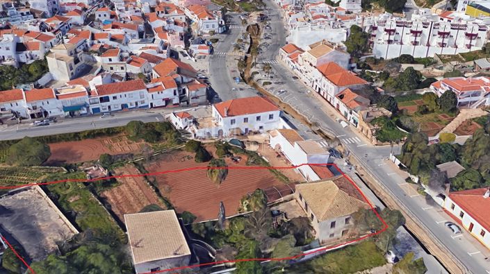 Image No.3-10 Bed Property for sale