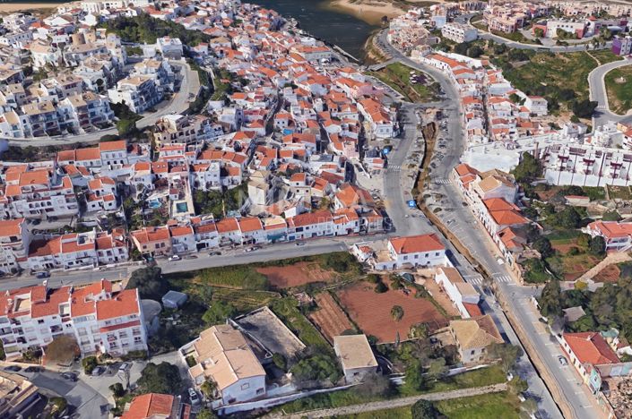 Image No.4-10 Bed Property for sale