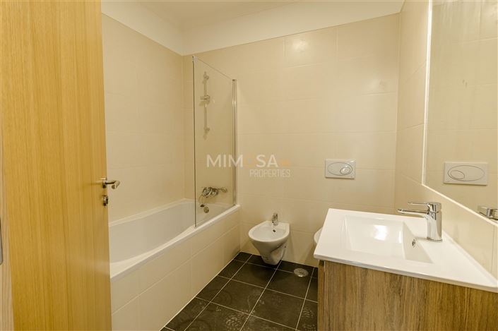 Image No.15-2 Bed Flat for sale