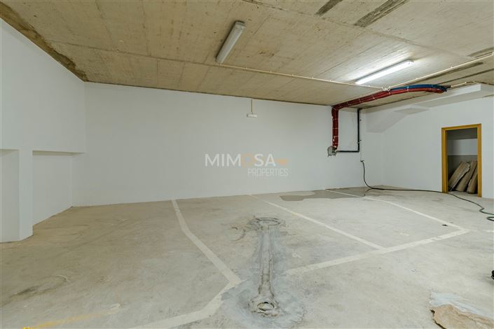 Image No.18-2 Bed Flat for sale