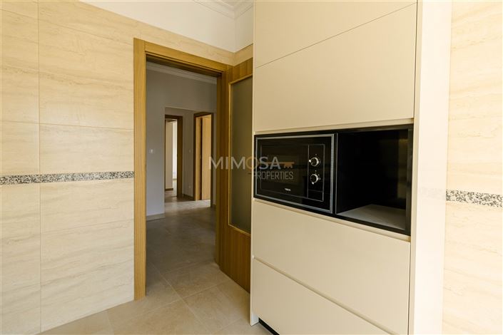 Image No.7-2 Bed Flat for sale