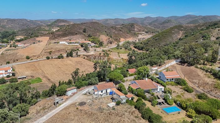 Image No.18-3 Bed Property for sale