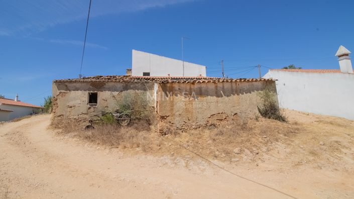 Image No.6-3 Bed Property for sale