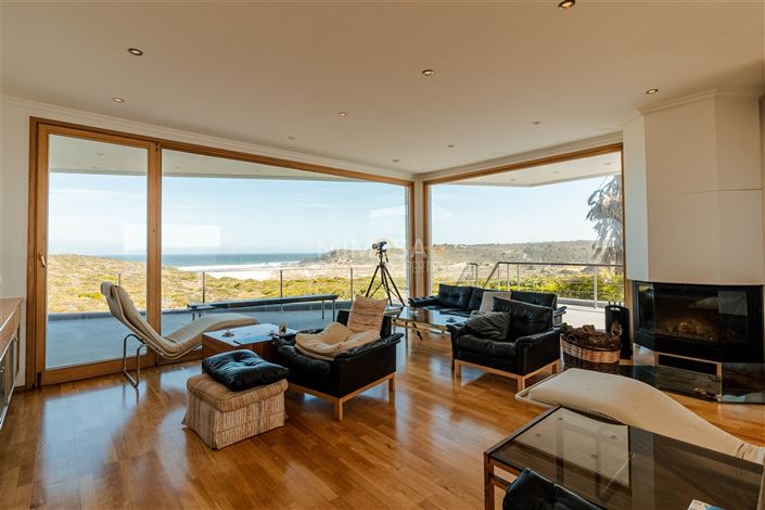 Image No.21-7 Bed House for sale