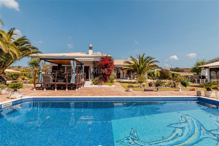 Image No.3-4 Bed House for sale