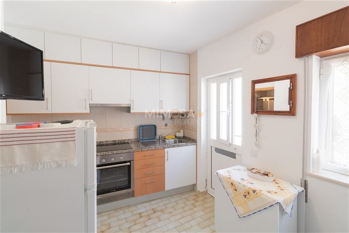 Image No.3-2 Bed Property for sale