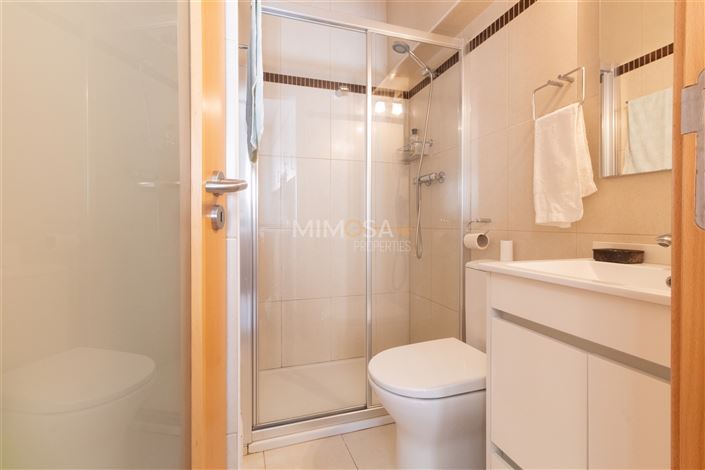 Image No.5-2 Bed Property for sale