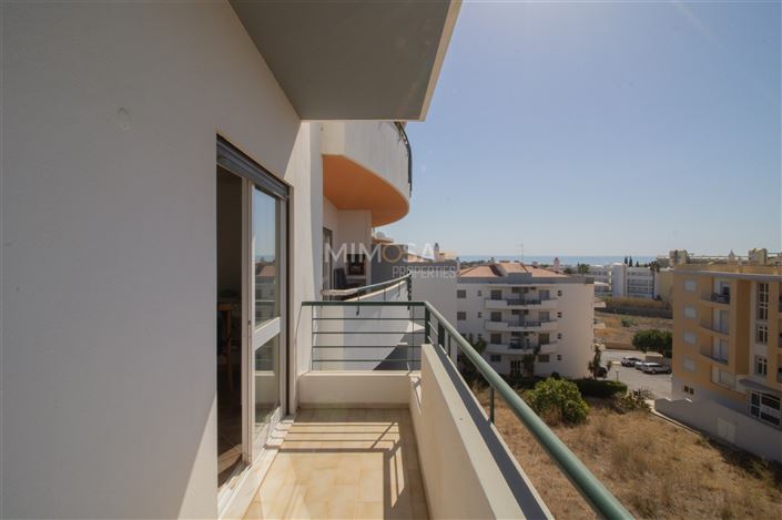 Image No.21-3 Bed Flat for sale