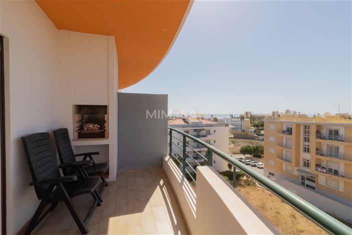 Image No.9-3 Bed Flat for sale