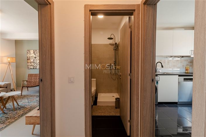 Image No.7-4 Bed Flat for sale