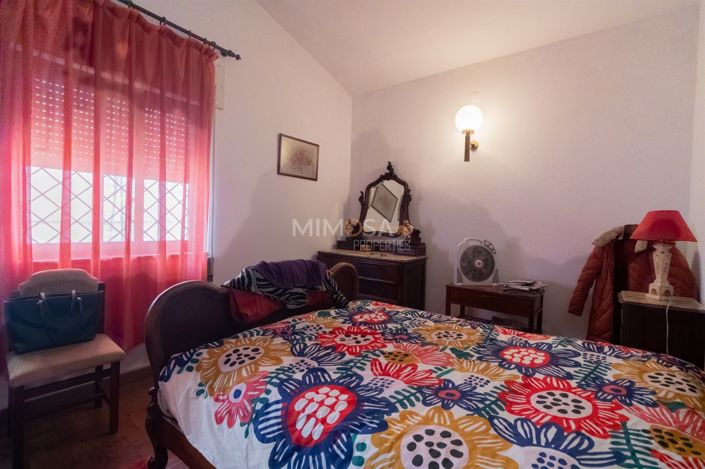 Image No.13-5 Bed House for sale