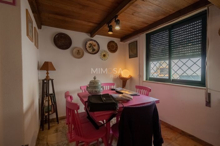 Image No.6-5 Bed House for sale