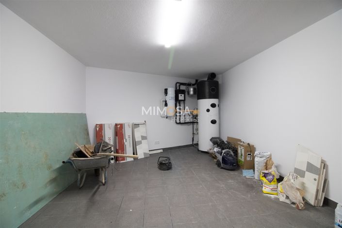 Image No.14-4 Bed House for sale