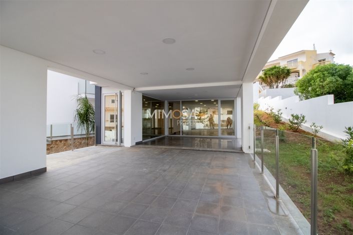 Image No.7-4 Bed House for sale