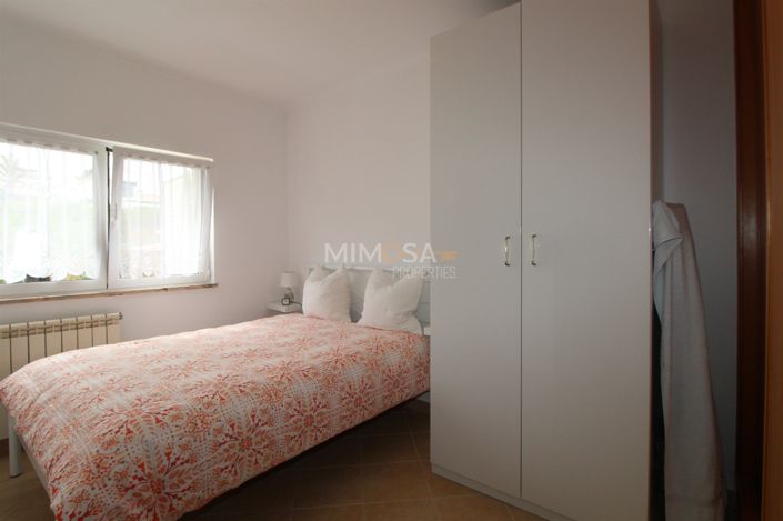 Image No.15-3 Bed Property for sale