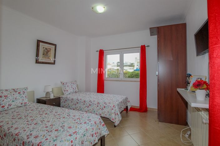 Image No.23-3 Bed Property for sale