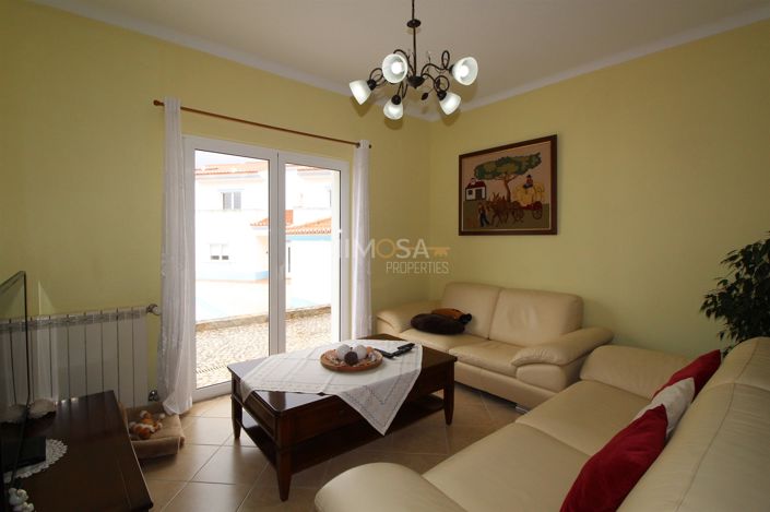 Image No.8-3 Bed Property for sale