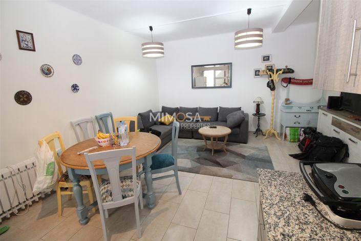 Image No.15-3 Bed Property for sale