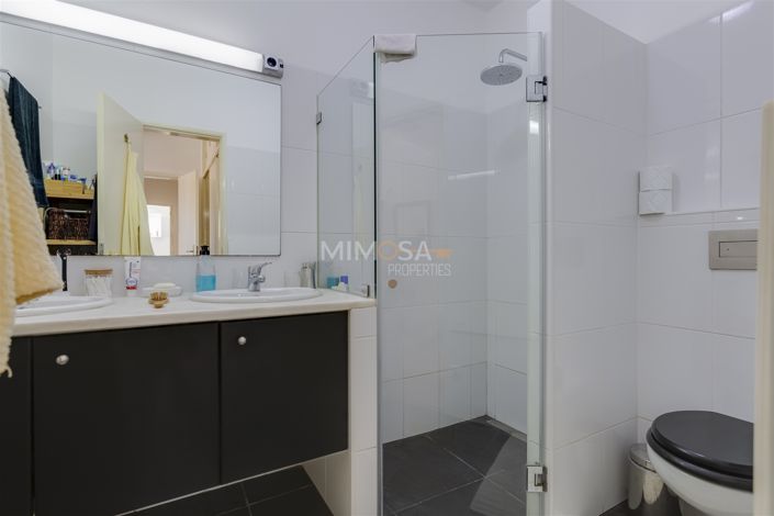 Image No.23-3 Bed House for sale