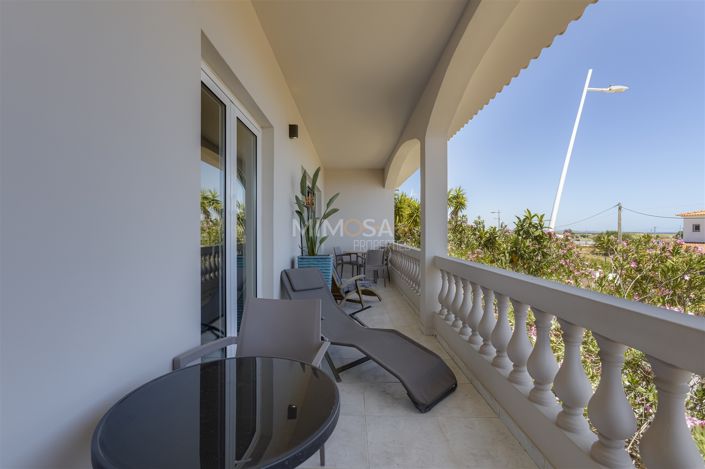 Image No.9-7 Bed House for sale