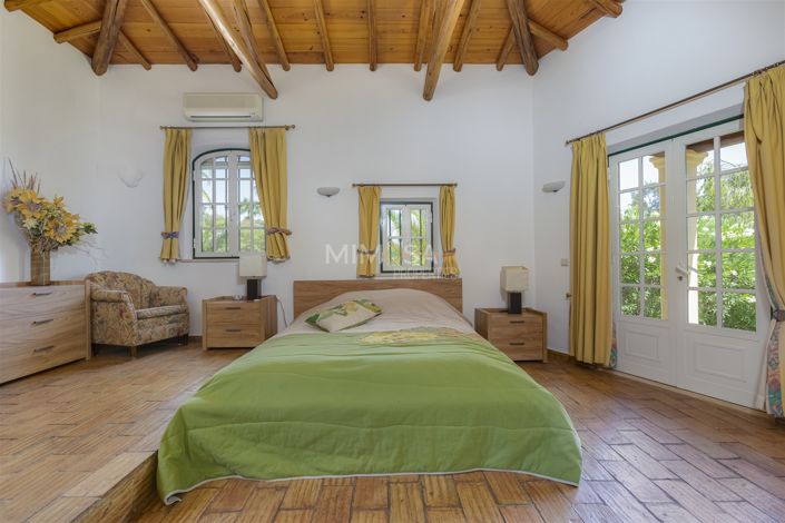 Image No.20-5 Bed House for sale