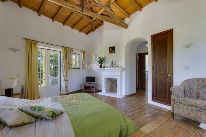 Image No.22-5 Bed House for sale