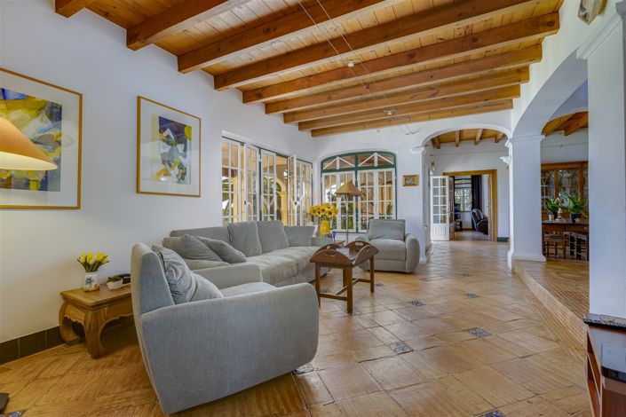 Image No.3-5 Bed House for sale