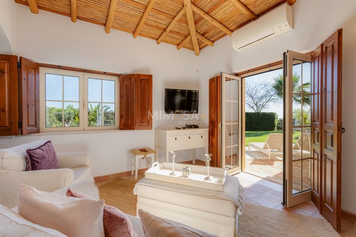 Image No.11-4 Bed House for sale