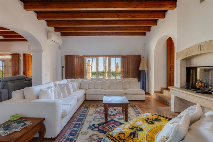 Image No.25-4 Bed House for sale