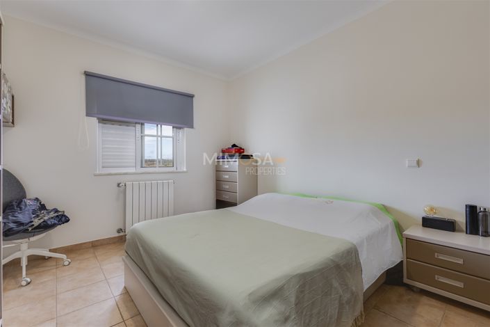 Image No.18-3 Bed Property for sale