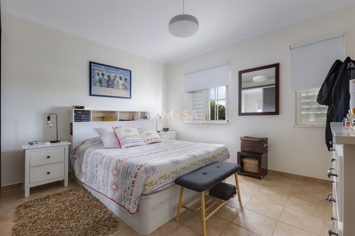 Image No.21-3 Bed Property for sale