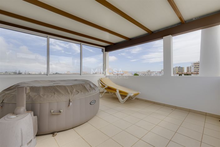 Image No.24-3 Bed Property for sale