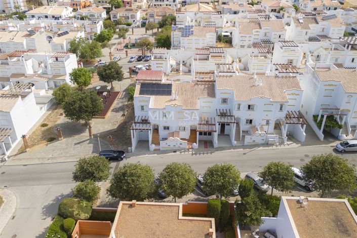 Image No.2-3 Bed Property for sale