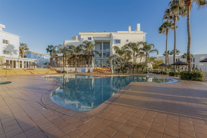 Image No.3-3 Bed Flat for sale