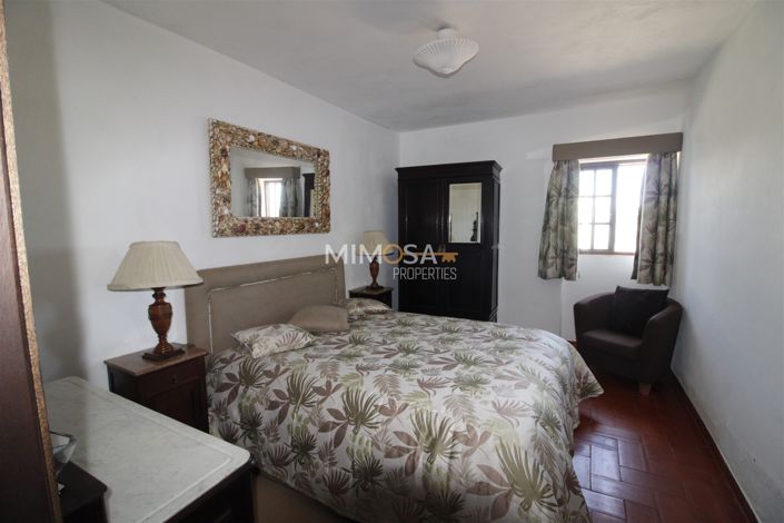 Image No.11-4 Bed Farmhouse for sale