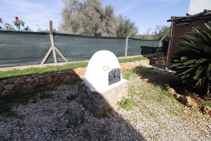 Image No.22-4 Bed Farmhouse for sale