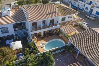 1 - Lagos, House