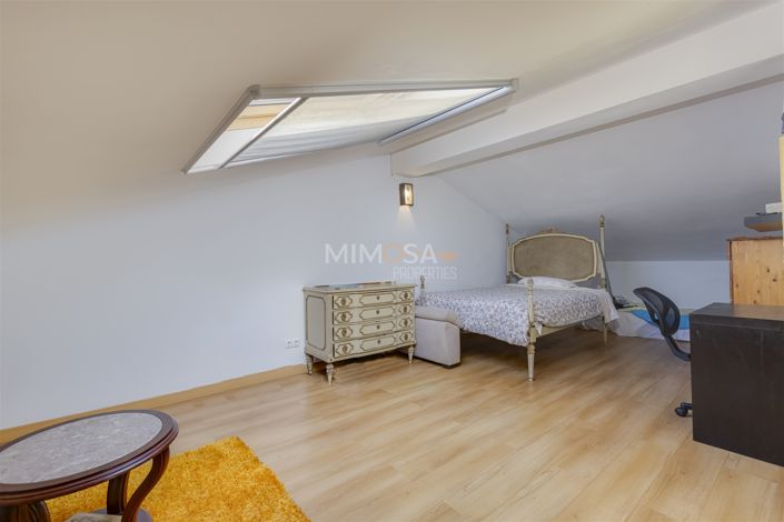 Image No.25-3 Bed House for sale