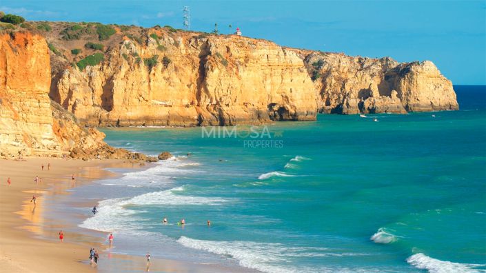 Image No.11-3 Bed Property for sale