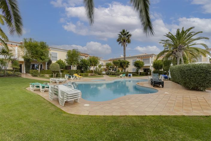 Image No.1-3 Bed Flat for sale