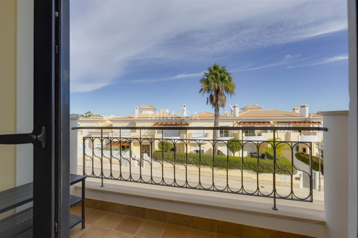 Image No.3-3 Bed Flat for sale