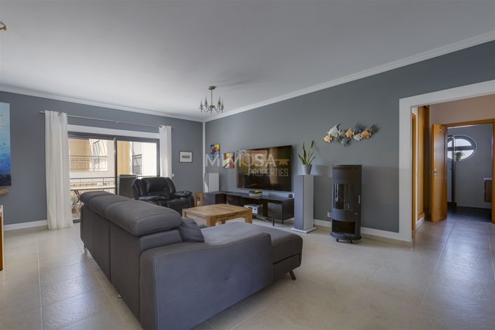 Image No.5-3 Bed Flat for sale