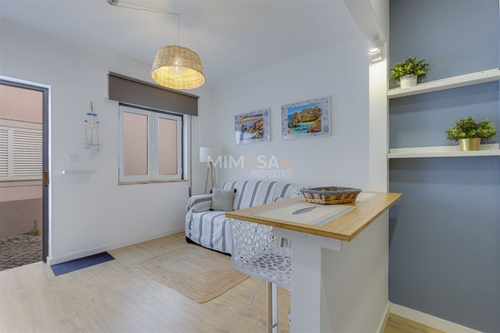 Image No.4-1 Bed Property for sale